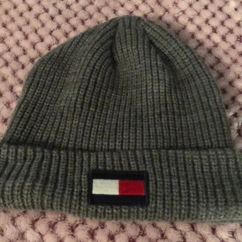 Tommy Hilfiger winter cap